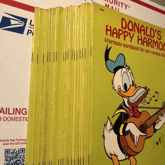 RARE Walt Disney Donald's Happy Harmony MUSIC BOOK - Picture 8 of 9
